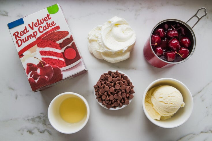 red velvet dump cake ingredients photo